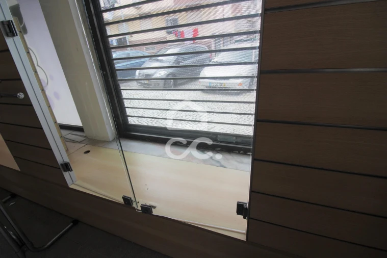 Negócio para Arrendamento em Amora Foto 17