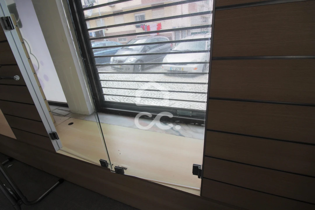 Negócio para Arrendamento em Amora Foto 17