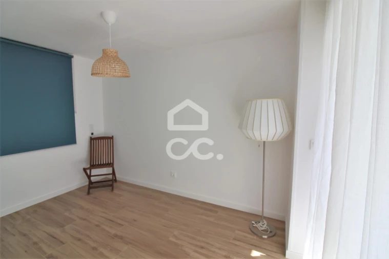 Apartamento T2 para Arrendamento em Sesimbra (Santiago) Foto 11