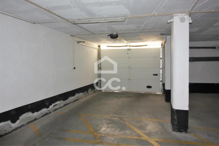 Apartamento T2 para Arrendamento em Sesimbra (Santiago) Foto 17