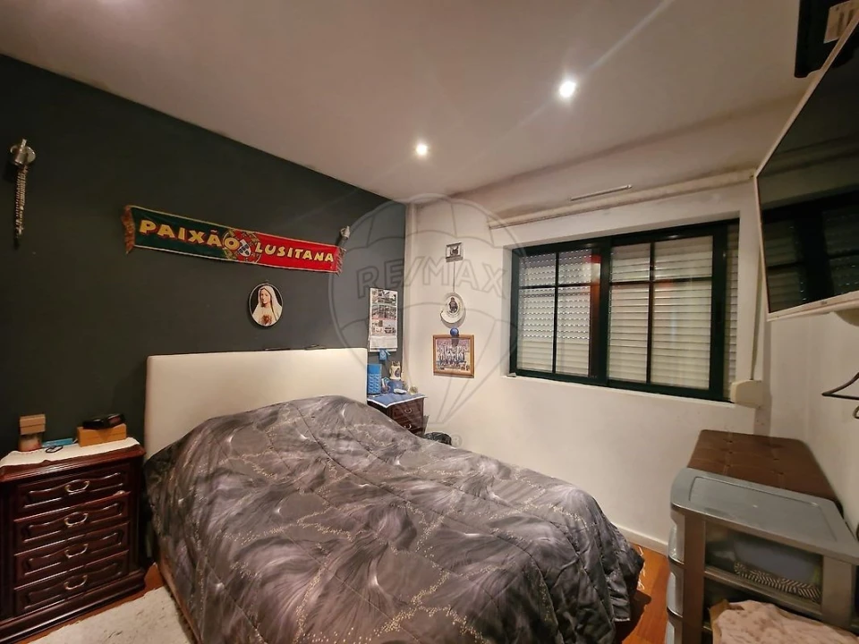 Apartamento T2 para Venda em Ramada e Caneças Foto 11