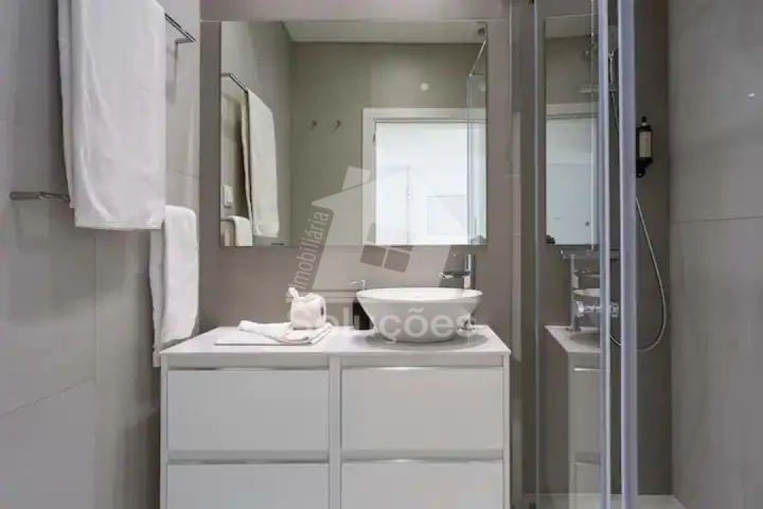 Apartamento T2 para Venda em Portimão Foto 3