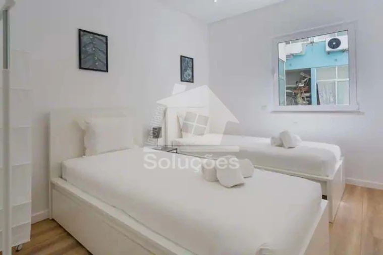 Apartamento T2 para Venda em Portimão Foto 6