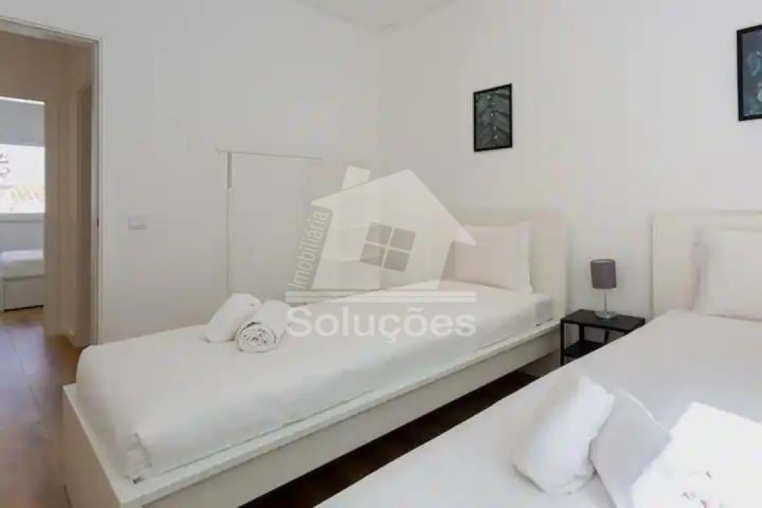 Apartamento T2 para Venda em Portimão Foto 9