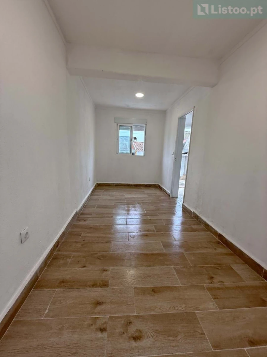 Moradia T1 para Venda em Salvaterra de Magos e Foros de Salvaterra Foto 10