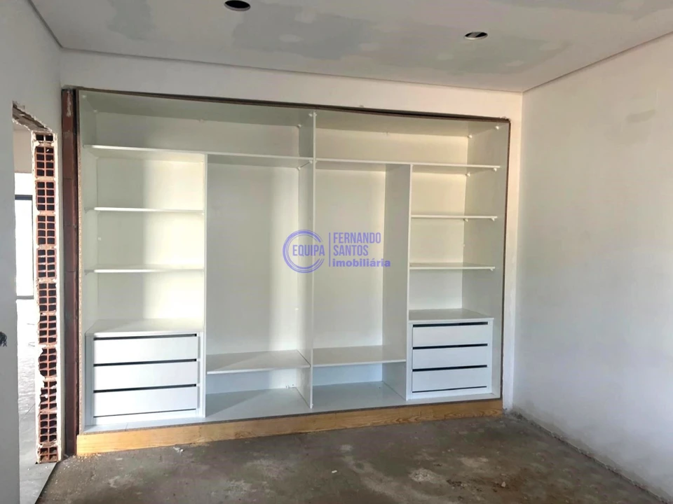 Moradia T3 para Venda em São Silvestre Foto 5