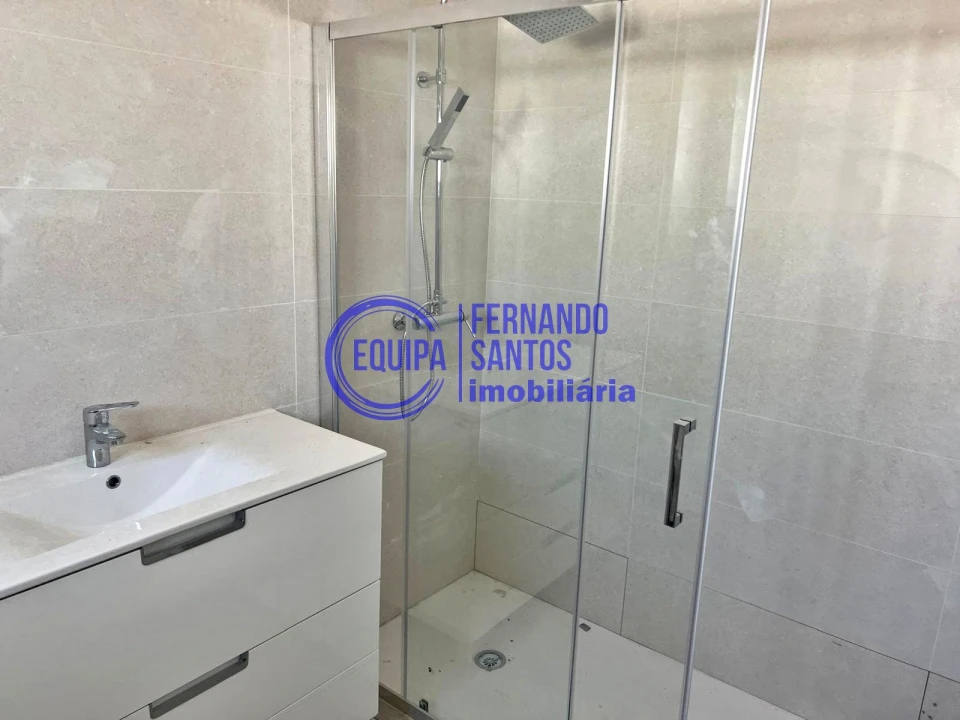 Moradia T3 para Venda em Silves Foto 22