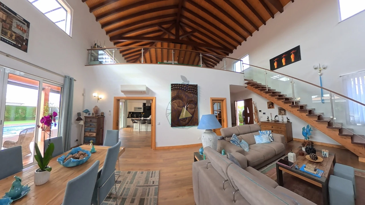 Moradia T4 para Venda em Mexilhoeira Grande Foto 9