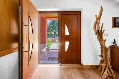 Moradia T4 para Venda em Mexilhoeira Grande