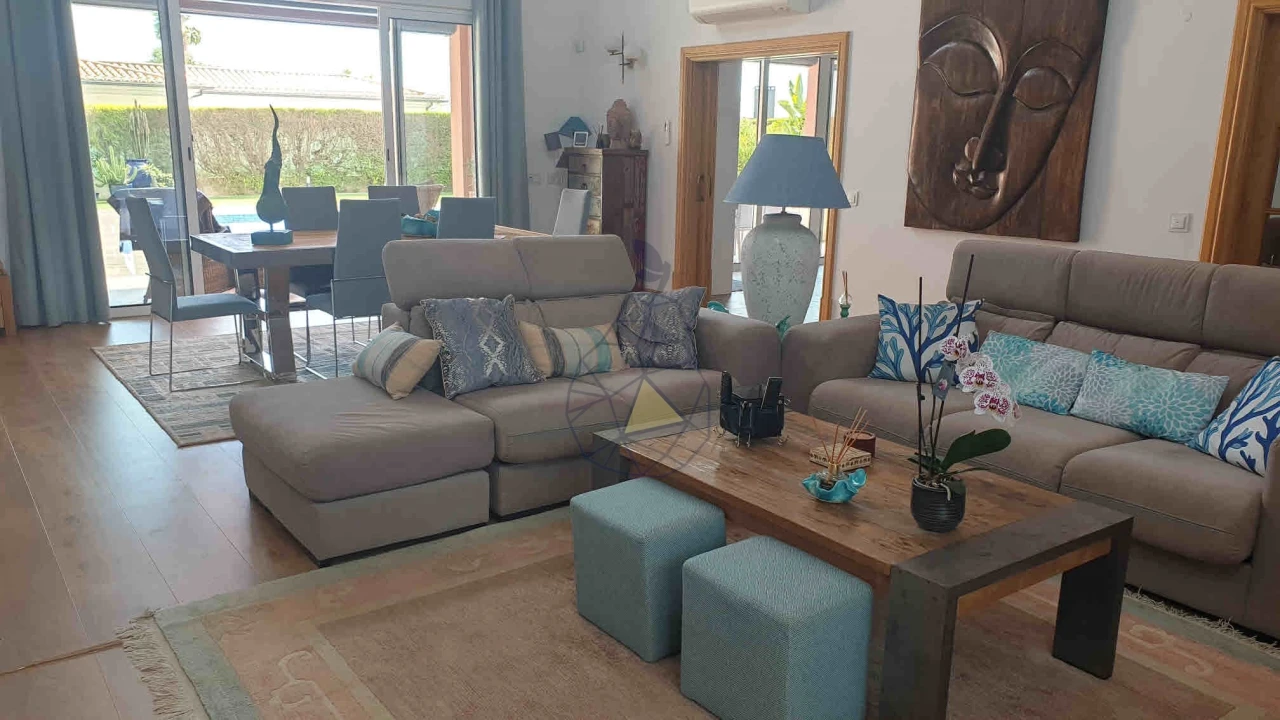 Moradia T4 para Venda em Mexilhoeira Grande Foto 19