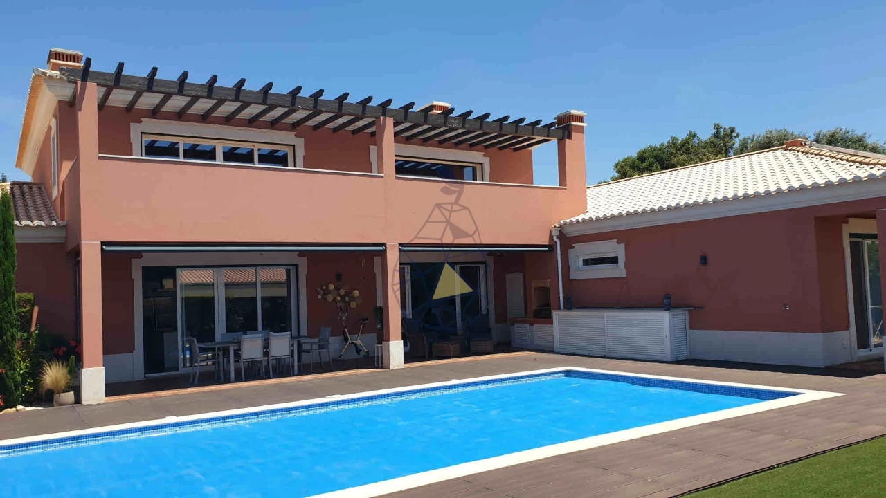 Moradia T4 para Venda em Mexilhoeira Grande Foto 53