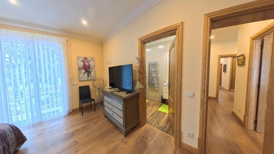 Moradia T4 para Venda em Mexilhoeira Grande Foto 29