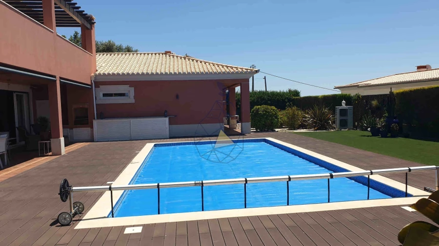 Moradia T4 para Venda em Mexilhoeira Grande Foto 50