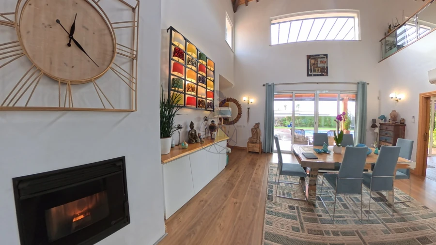 Moradia T4 para Venda em Mexilhoeira Grande Foto 10