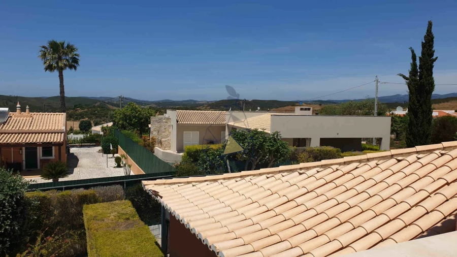 Moradia T4 para Venda em Mexilhoeira Grande Foto 38