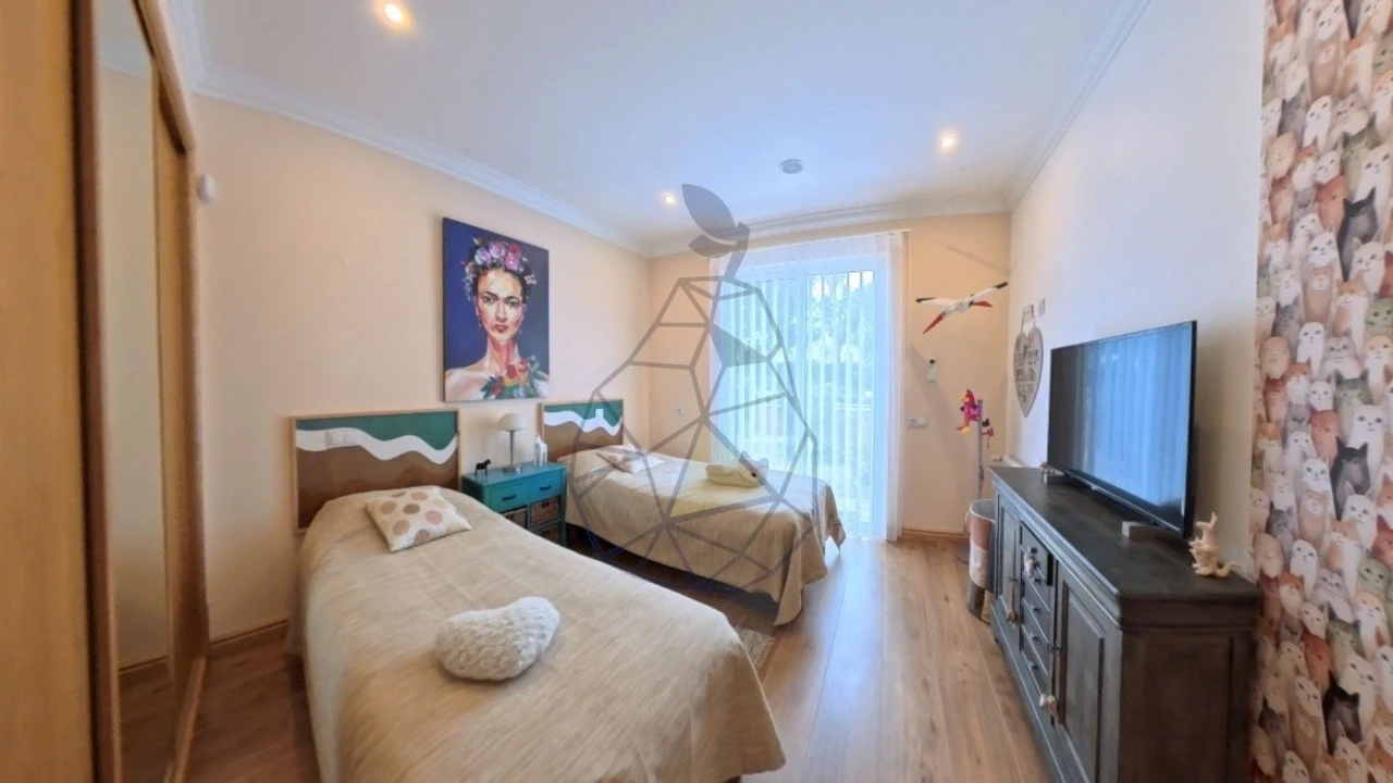 Moradia T4 para Venda em Mexilhoeira Grande Foto 44