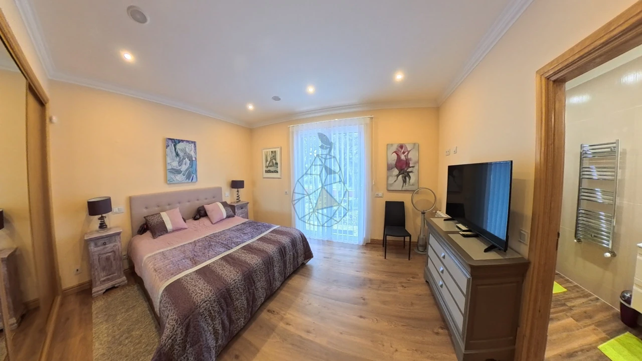 Moradia T4 para Venda em Mexilhoeira Grande Foto 28