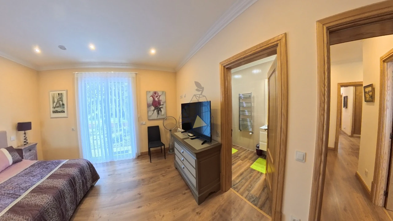 Moradia T4 para Venda em Mexilhoeira Grande Foto 27