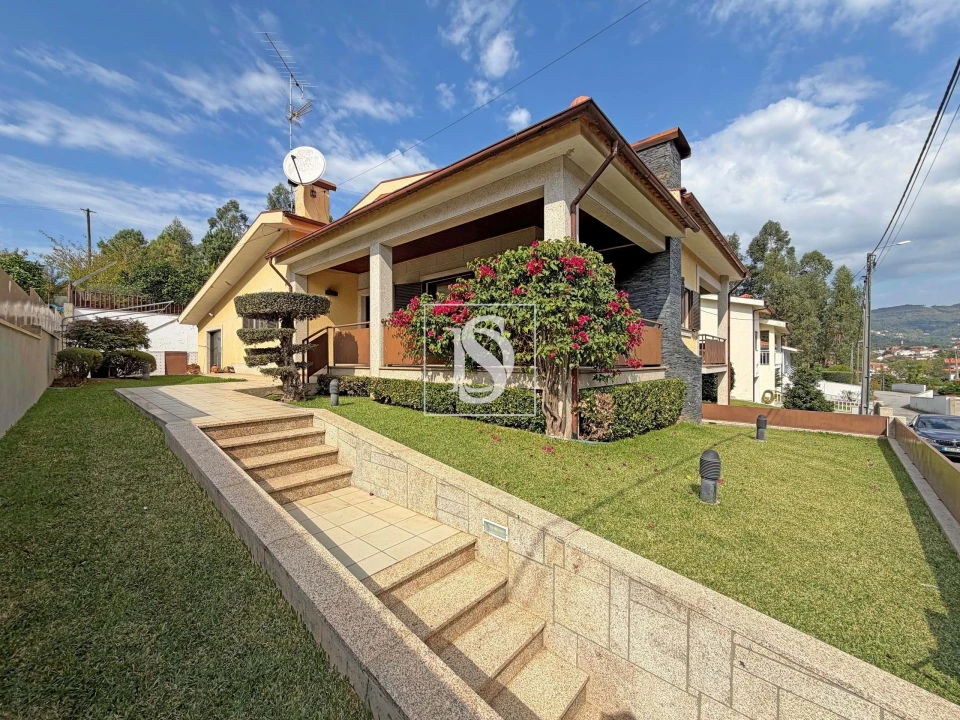 Moradia T3 para Venda em Freiriz Foto 1