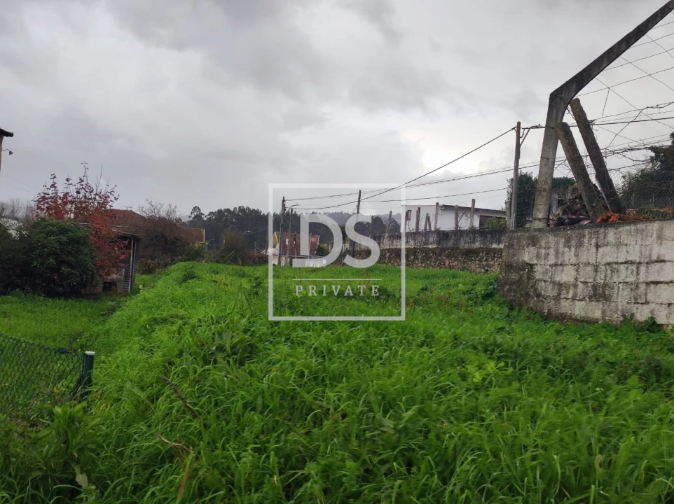 Terreno para Venda em Fiães Foto 1