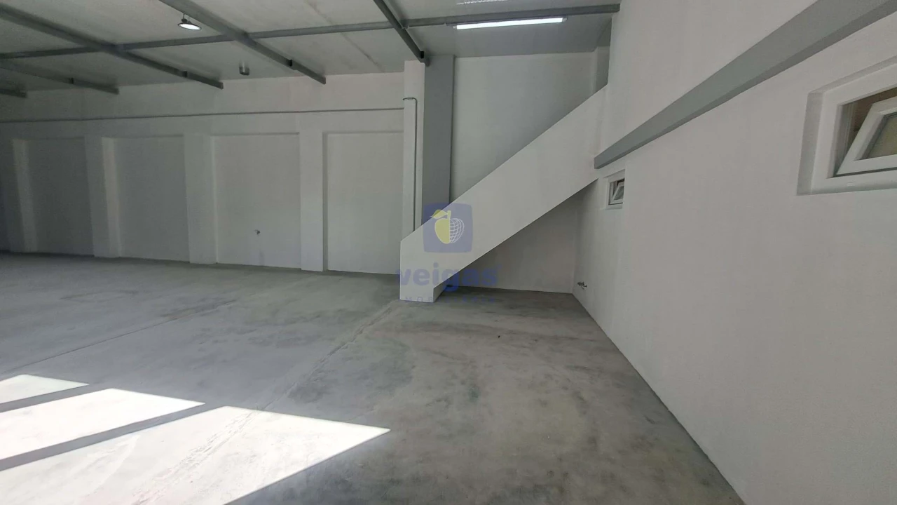 Armazém para Venda em Baixa da Banheira e Vale da Amoreira Foto 6