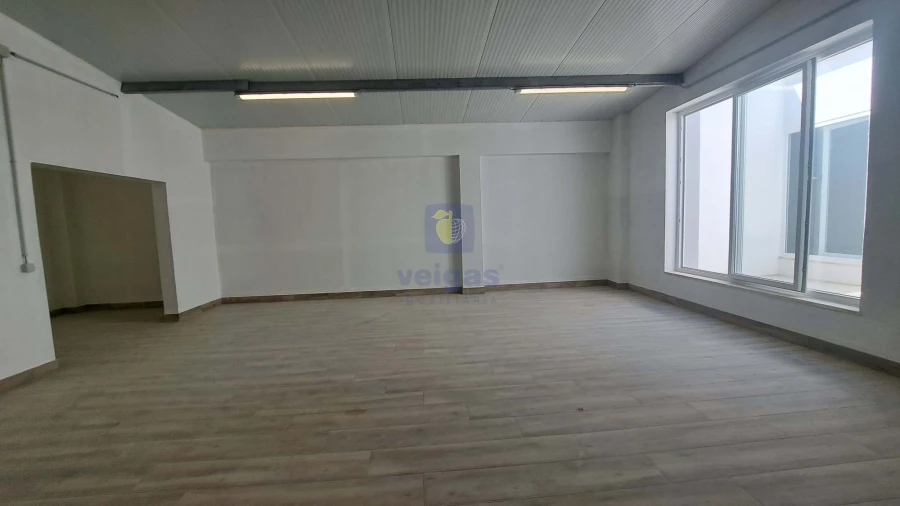 Armazém para Venda em Baixa da Banheira e Vale da Amoreira Foto 8