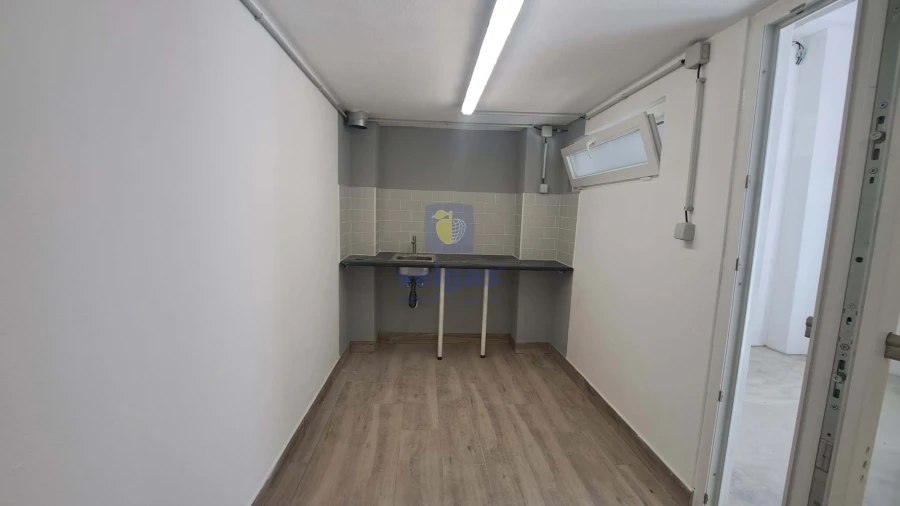 Armazém para Venda em Baixa da Banheira e Vale da Amoreira Foto 16