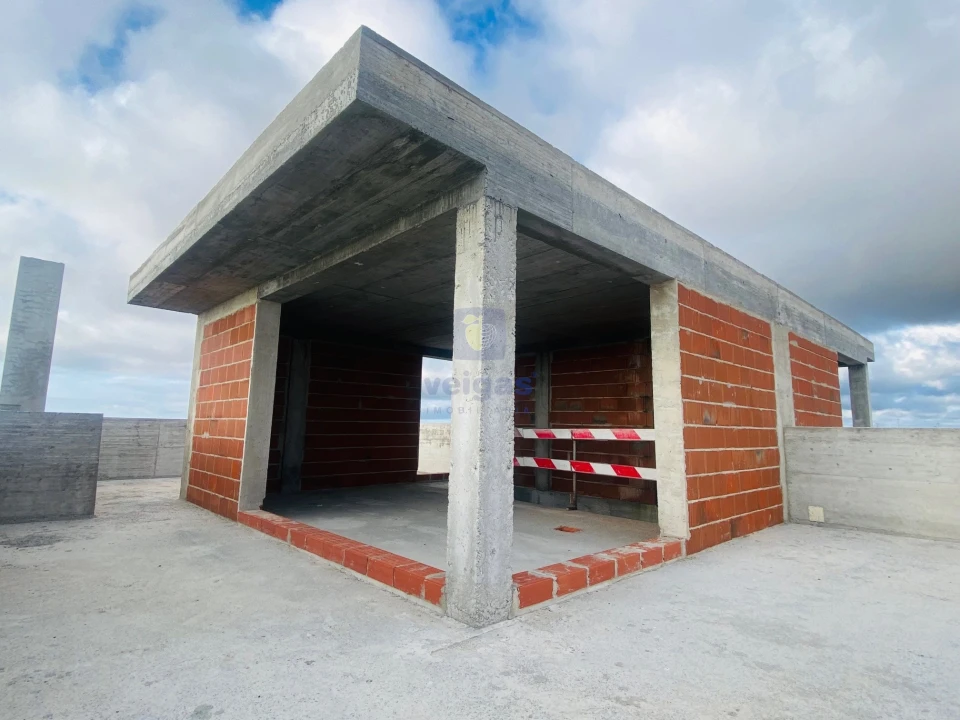 Moradia T3 para Venda em Atouguia da Baleia Foto 2