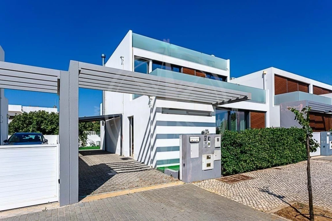 Moradia T3 para Venda em Conceição e Cabanas de Tavira Foto 3