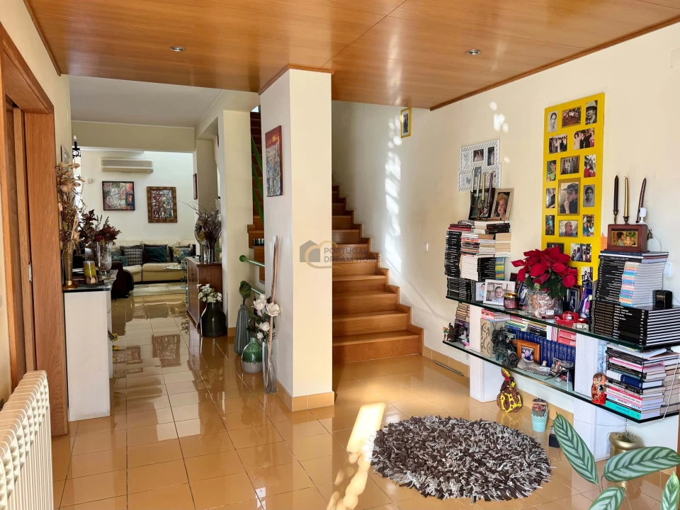 Moradia T3 para Venda em Albufeira e Olhos de Água Foto 8