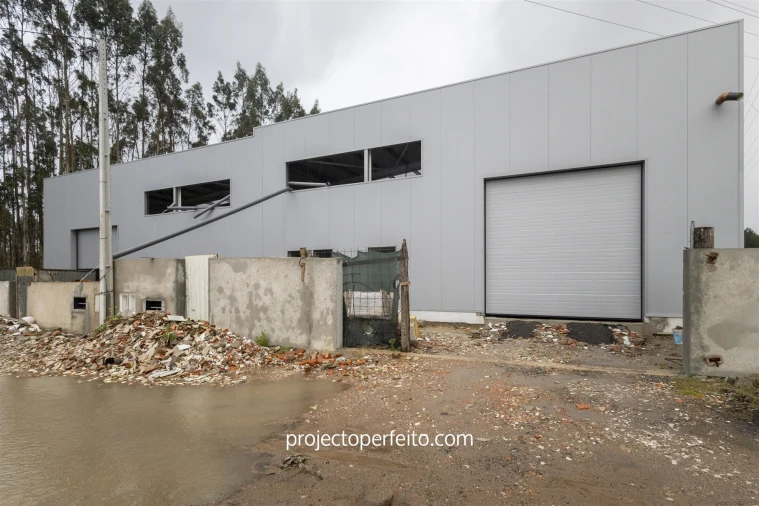 Armazém para Venda em Grijó e Sermonde Foto 3