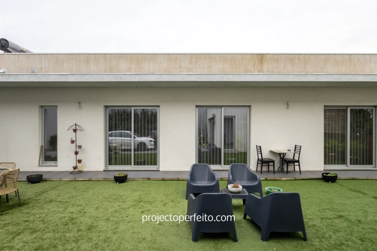 Moradia T4 para Venda em Ovar, São João, Arada e São Vicente de Pereira Jusã Foto 3