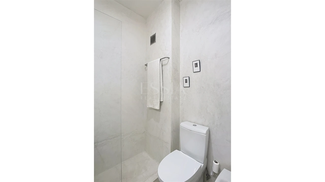 Apartamento T2 para Arrendamento em Aldoar, Foz do Douro e Nevogilde Foto 13