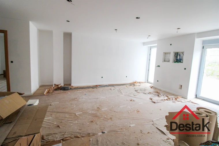 Apartamento T2 para Venda em Cavernães Foto 10