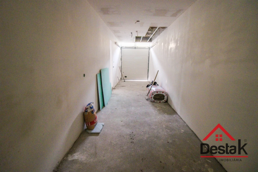 Apartamento T2 para Venda em Cavernães Foto 8