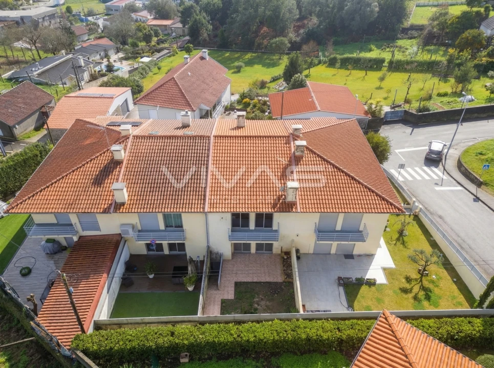 Moradia T3 para Venda em Lage Foto 4