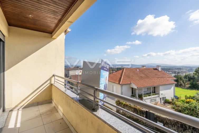 Moradia T3 para Venda em Lage Foto 3