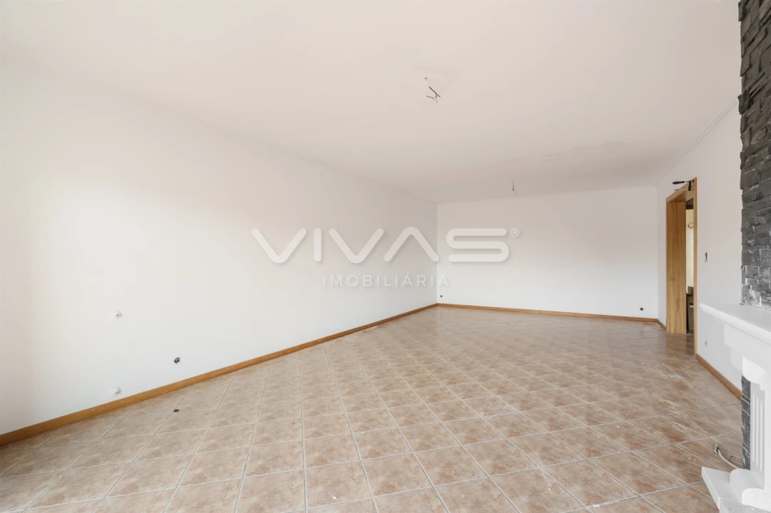 Moradia T3 para Venda em Lage Foto 8