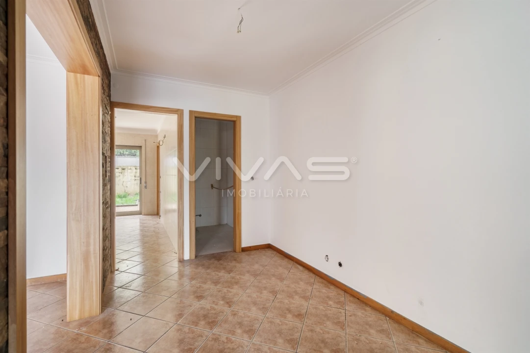 Moradia T3 para Venda em Lage Foto 10