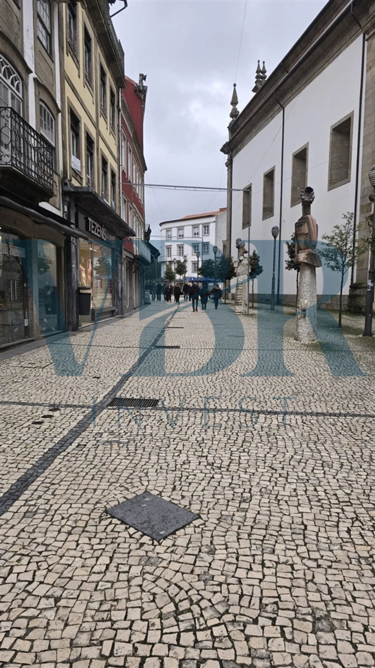 Loja para Venda em Braga (São José de São Lázaro e São João do Souto) Foto 1