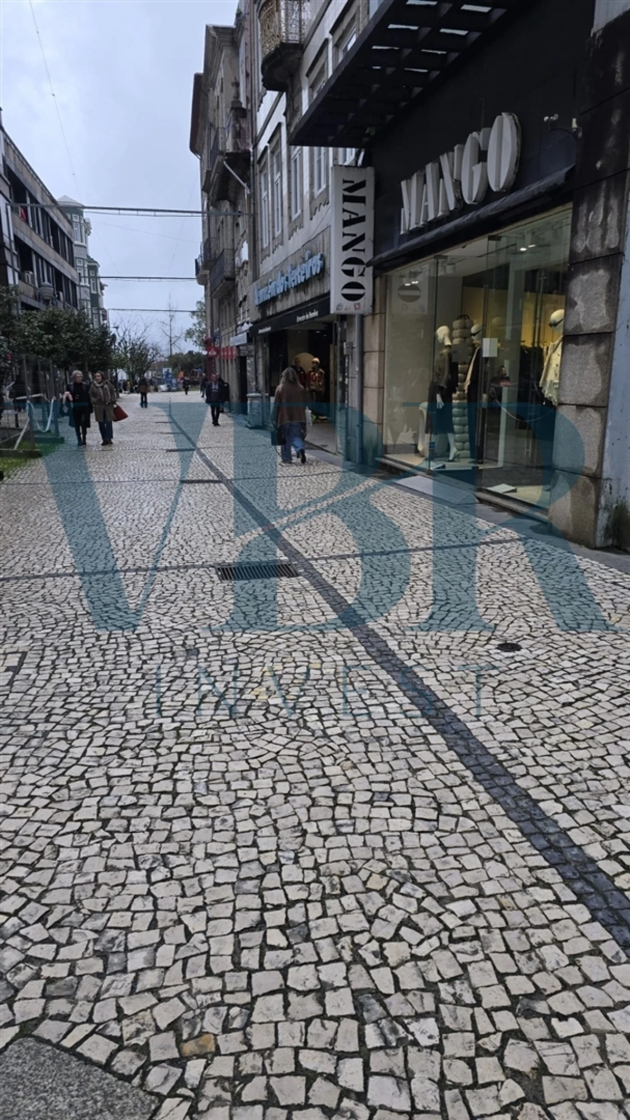 Loja para Venda em Braga (São José de São Lázaro e São João do Souto) Foto 2