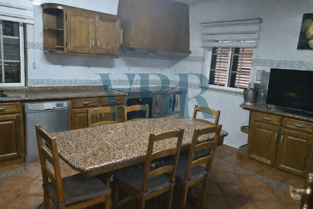 Moradia T4 para Venda em Nogueira, Fraião e Lamaçães Foto 15