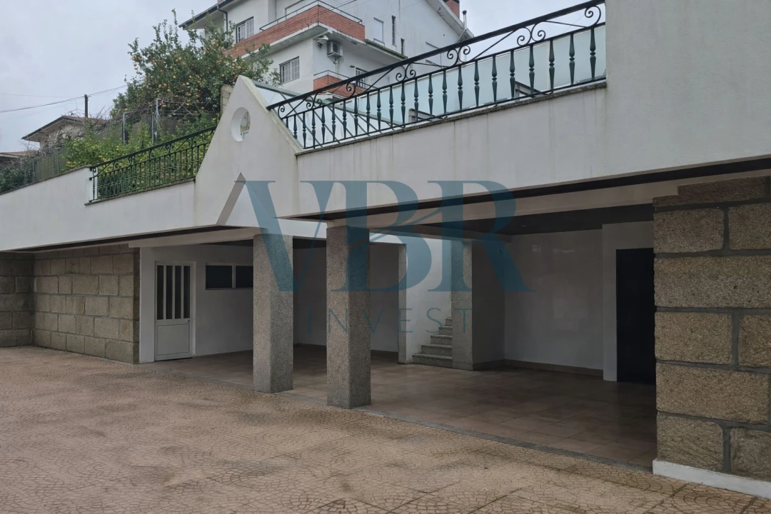 Moradia T4 para Venda em Nogueira, Fraião e Lamaçães Foto 20