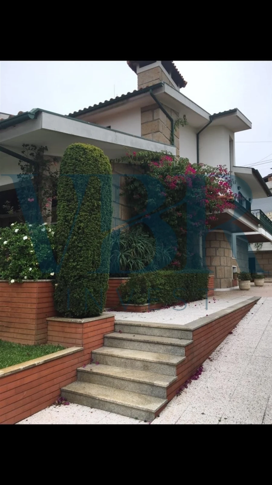 Moradia T4 para Venda em Nogueira, Fraião e Lamaçães Foto 2