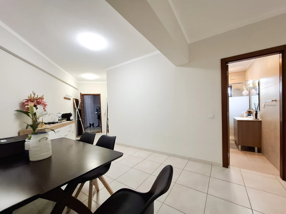 Apartamento T3 para Venda em Quarteira Foto 7