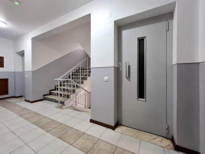 Apartamento T3 para Venda em Quarteira Foto 30