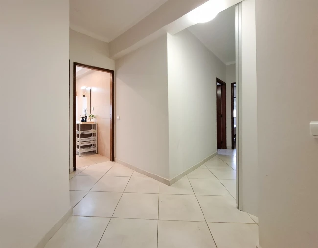 Apartamento T3 para Venda em Quarteira Foto 11