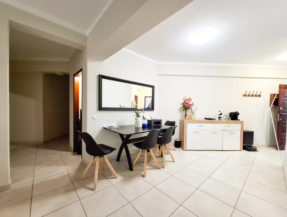 Apartamento T3 para Venda em Quarteira Foto 8