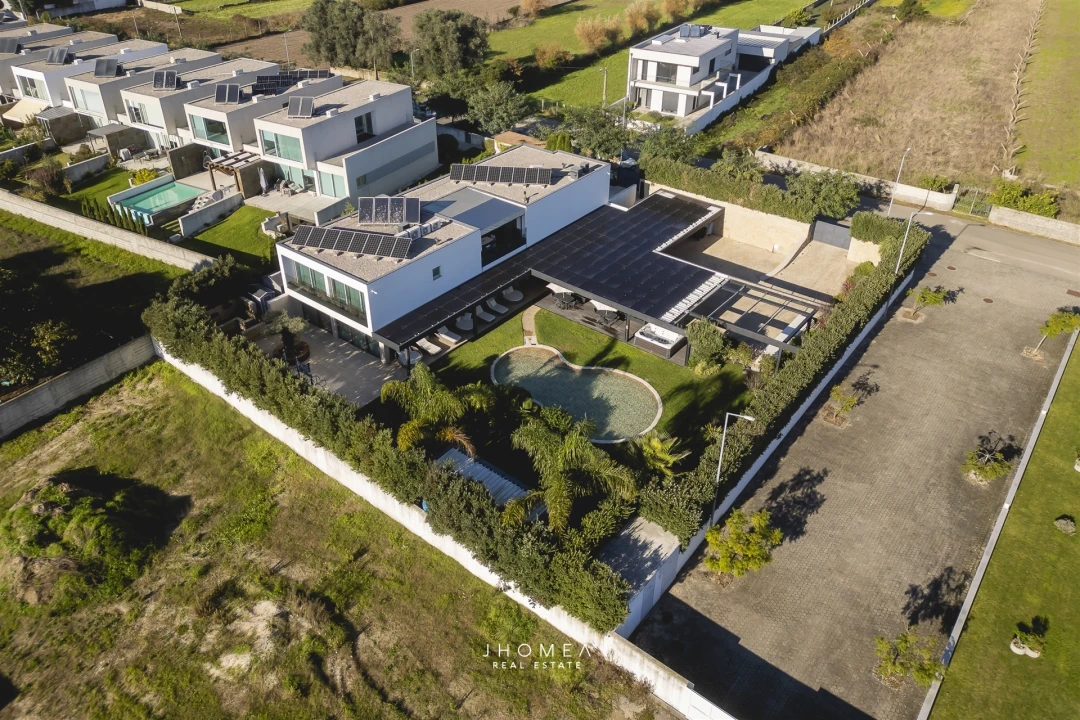 Moradia T5 para Venda em Esgueira Foto 4