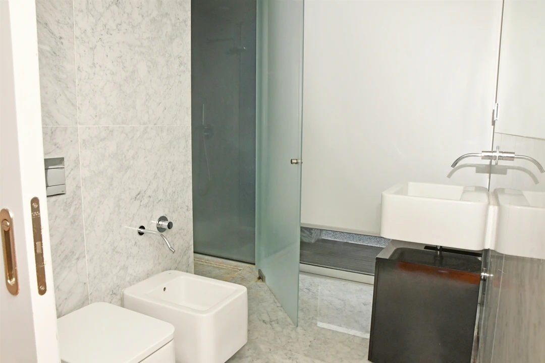 Moradia T4 para Arrendamento em Aldoar, Foz do Douro e Nevogilde Foto 28